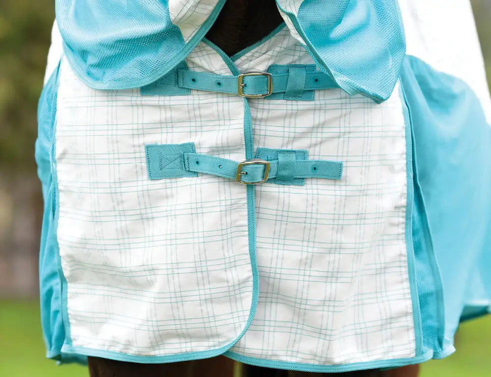 Close-up front view of the chest of a horse wearing the white/mint Weatherbeeta Kool Coat Cotton Airstream II Detach-A-Neck