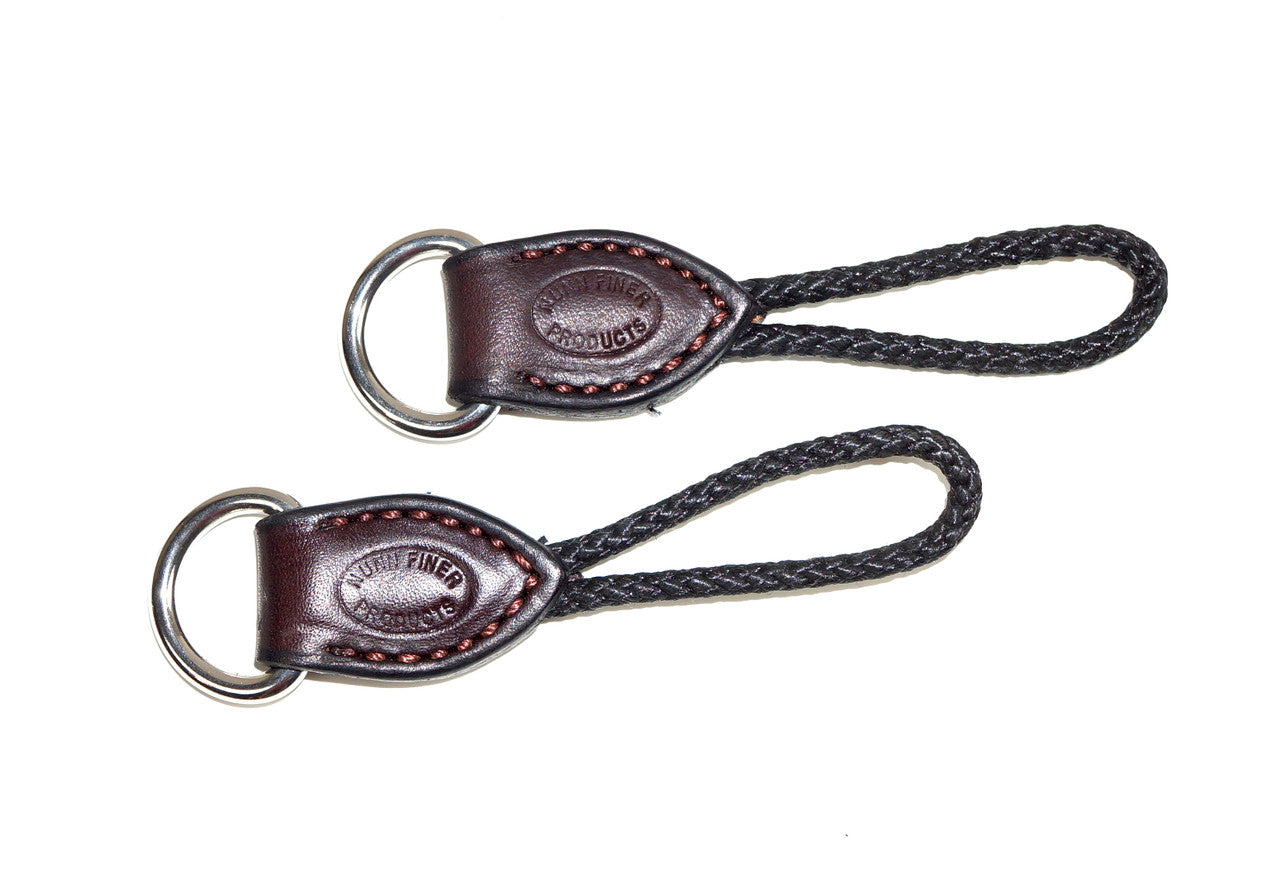 View of a set of havana Nunn Finer Dee Savers on a white background