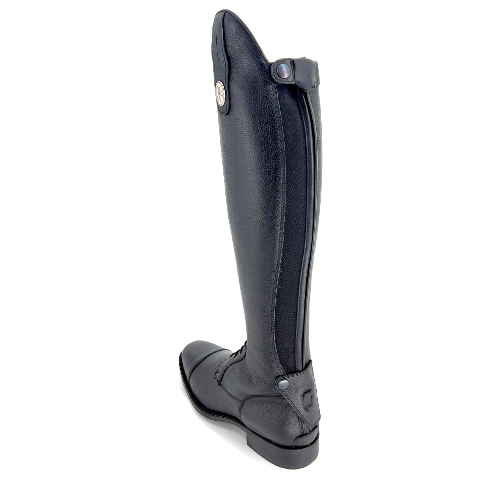 Angled back view of the DeNiro Amabile Quick 02 Black Field Boots on a plain background