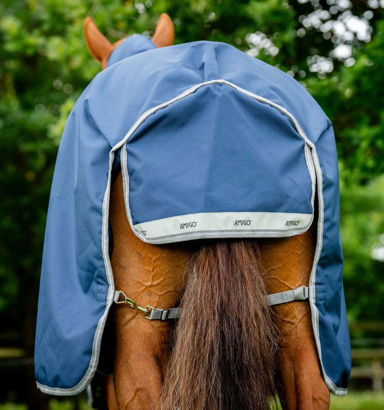 Close-up view the tail flap on the navy Horseware Amigo 1200D Plus Turnout 250g