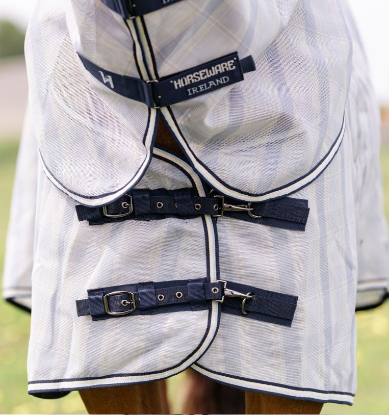 Close-up front view of the adjustable front closure on the Horseware Newmarket Quarter Horse Plus Fly Sheet
