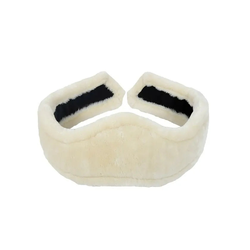Full view of the Antares Sheepskin Girth Liner on a white background