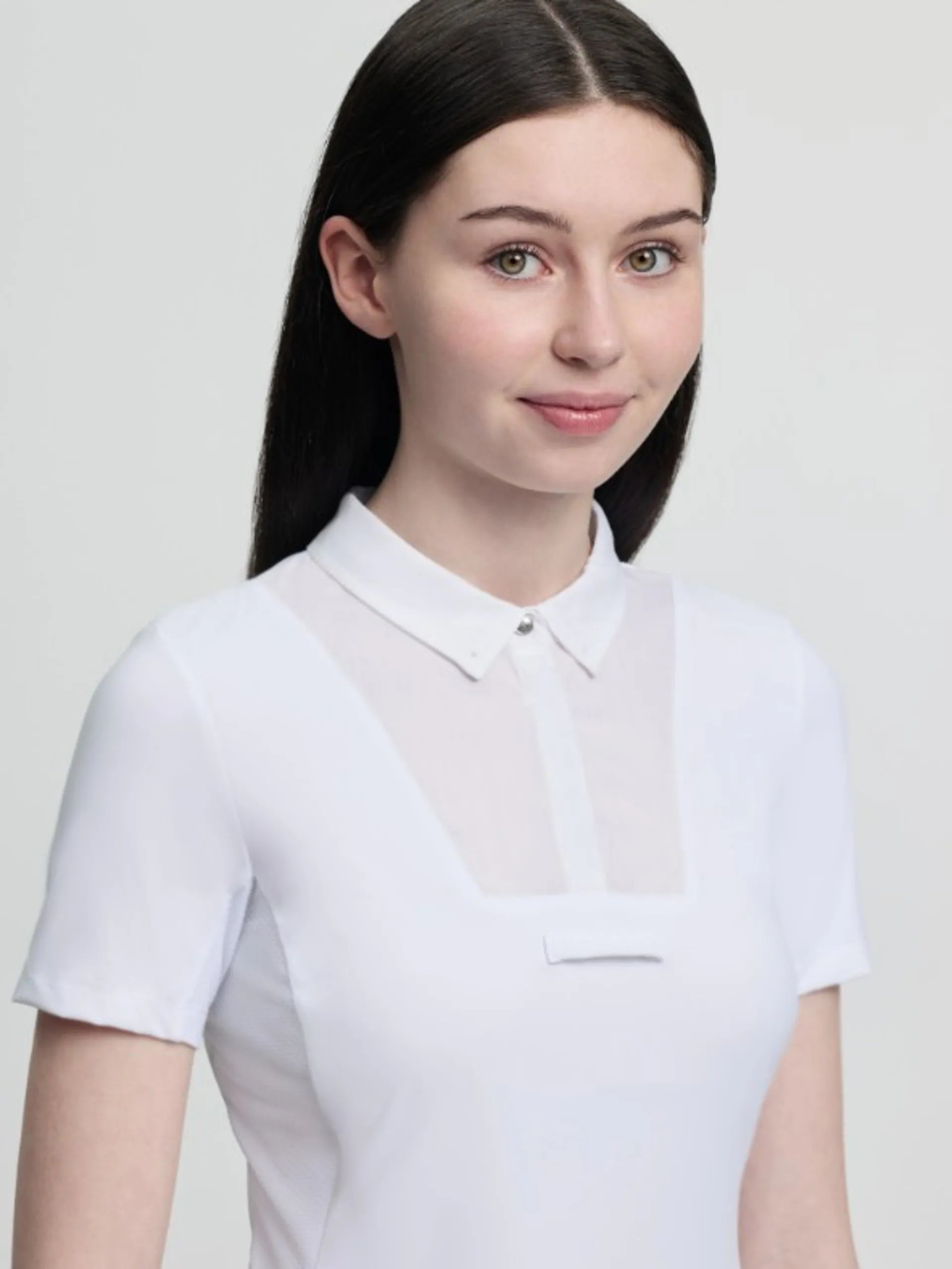 LeMieux Junior Short Sleeve Primrose Show Shirt in white showing collar and front placket detail